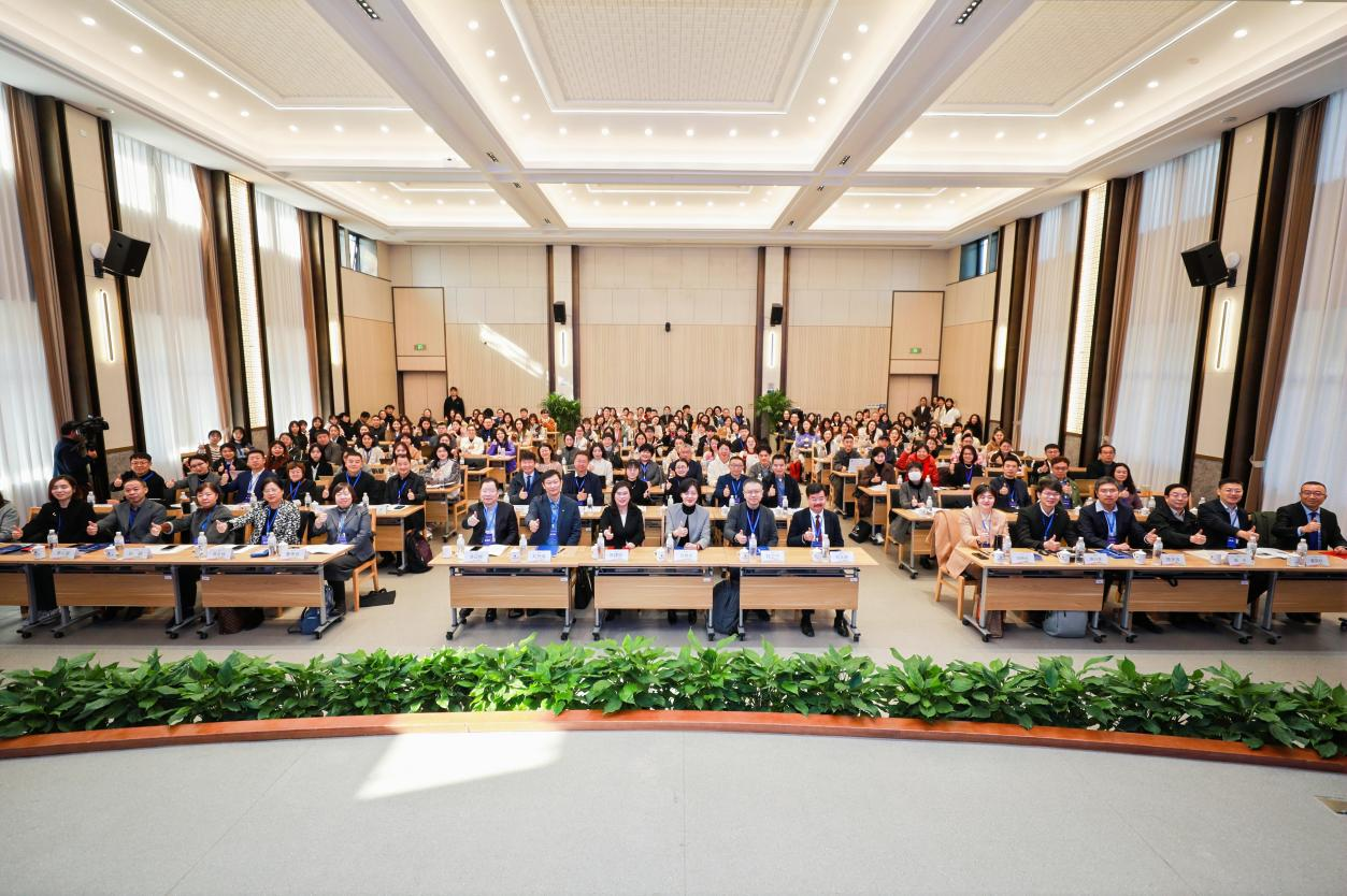 首届人工智能与国际中文教育大会在浙江师范大学举行(图1)