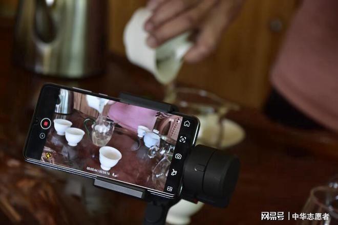 如何抓住茶客的心 短视频时代的普洱茶营销(图1)