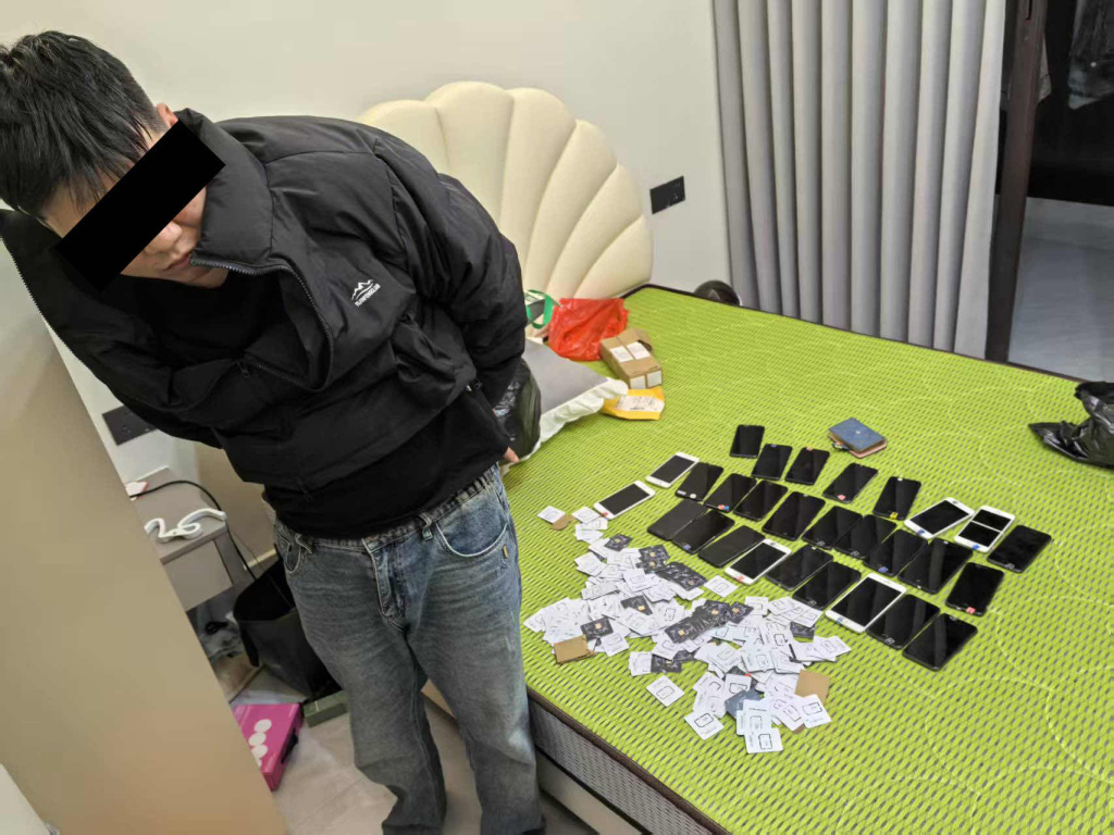 用AI生成“小姐姐”后在短视频平台引流 10人电诈团伙落网(图4)