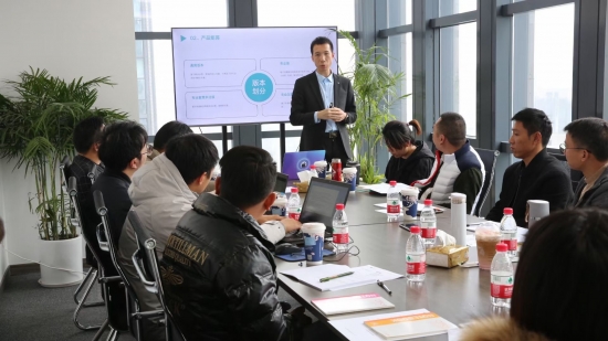职贝云数 AI 新零售智能终端重磅登场借 AI 东风引领行业变(图2)