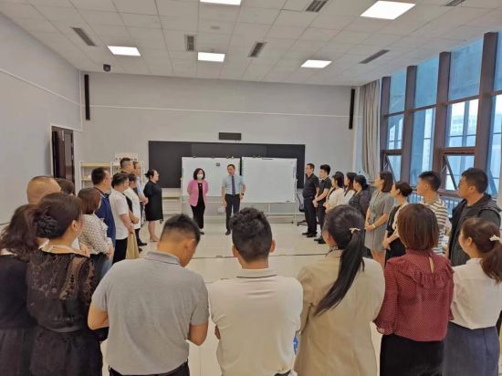 揭秘希恩教育课程体系：如何用30个主题重塑行业标准